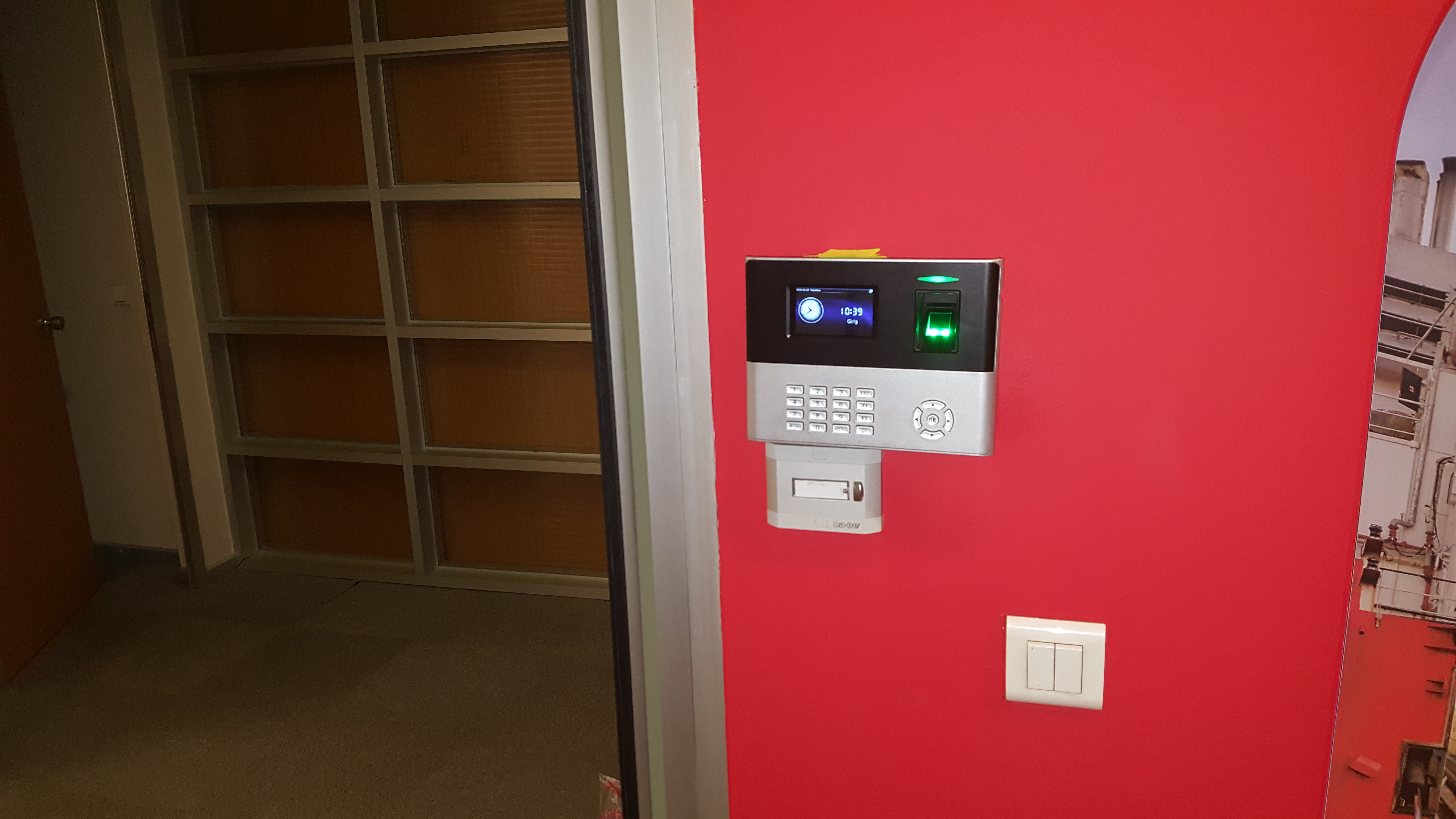 U990-ID Parmak İzi Okuyucu Montaj Görüntüleri